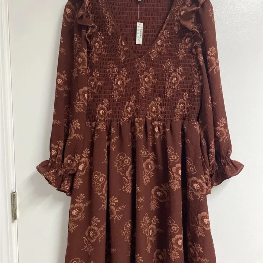 Madewell Brown V-Neck Sundress with 3/4 Bishop Sleeves🐻‍❄️🐻‍❄️ - Picture 3 of 5